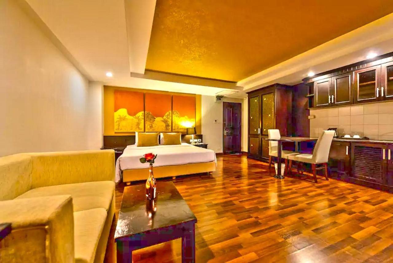 The Heritage Sathorn Suite Hotel Bangkok Exteriör bild