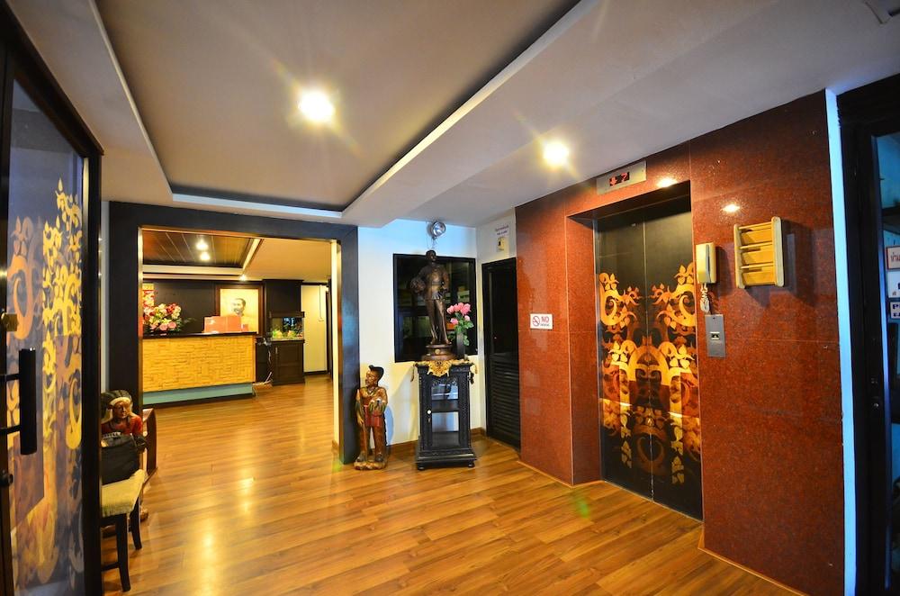 The Heritage Sathorn Suite Hotel Bangkok Exteriör bild
