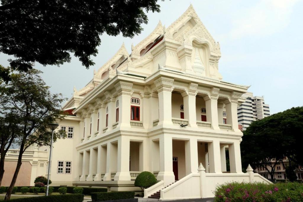 The Heritage Sathorn Suite Hotel Bangkok Exteriör bild