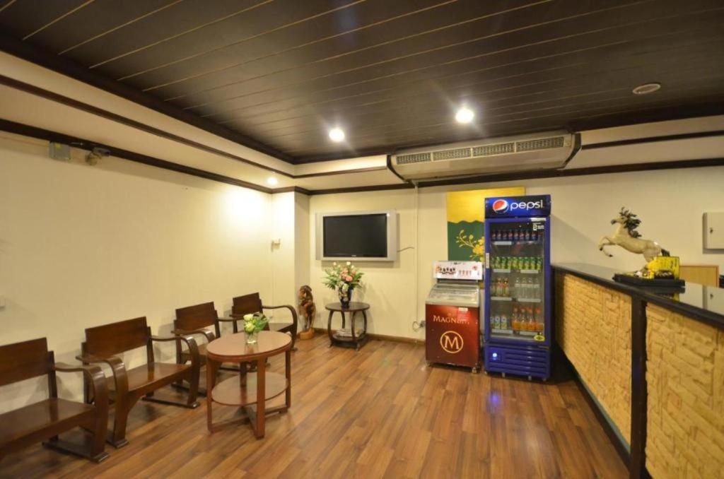 The Heritage Sathorn Suite Hotel Bangkok Exteriör bild