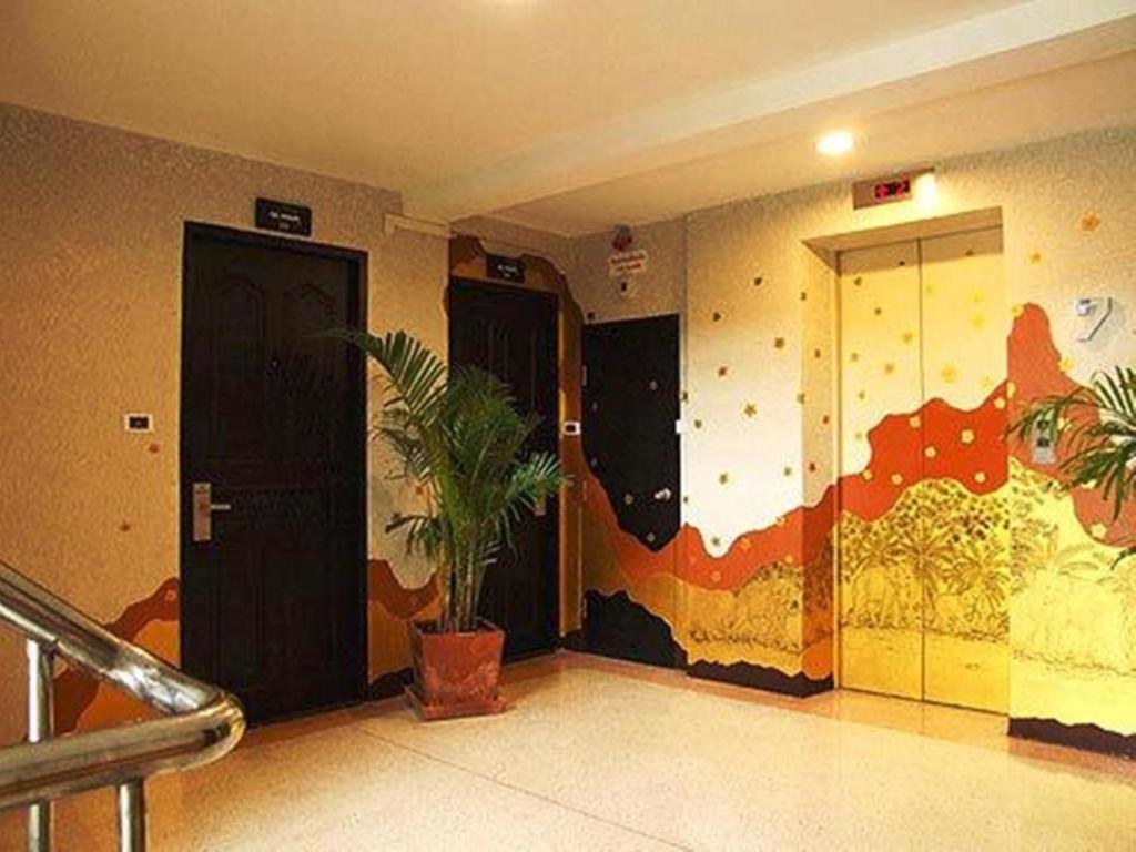 The Heritage Sathorn Suite Hotel Bangkok Exteriör bild