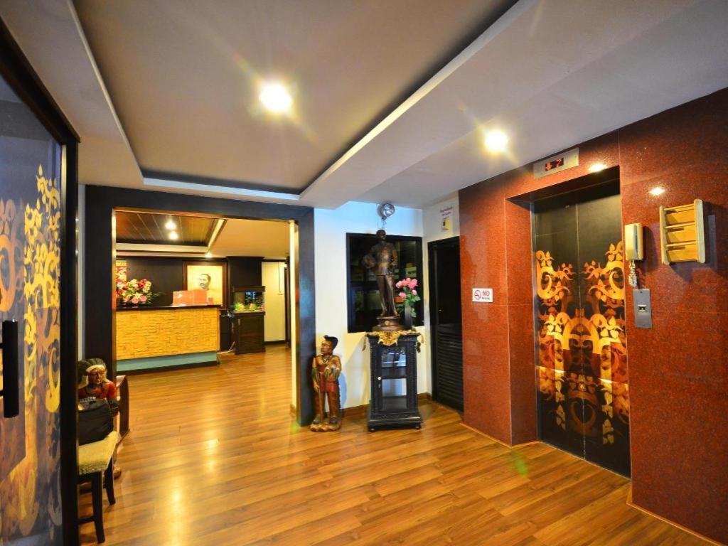 The Heritage Sathorn Suite Hotel Bangkok Exteriör bild