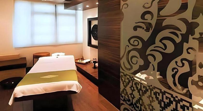 The Heritage Sathorn Suite Hotel Bangkok Exteriör bild