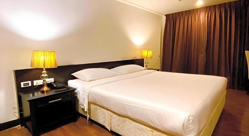 The Heritage Sathorn Suite Hotel Bangkok Exteriör bild