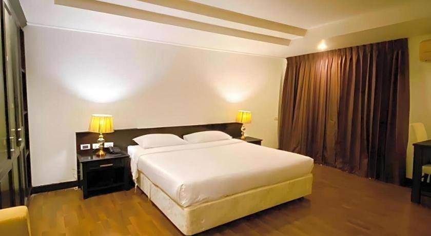 The Heritage Sathorn Suite Hotel Bangkok Exteriör bild