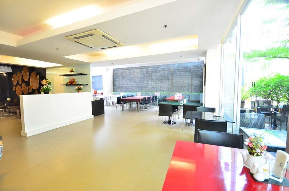 The Heritage Sathorn Suite Hotel Bangkok Exteriör bild